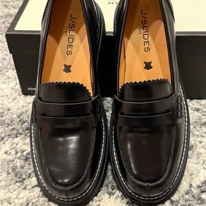 J/SLIDES Women’s Tyler platform Black Loafers size 8 BRAND NEW